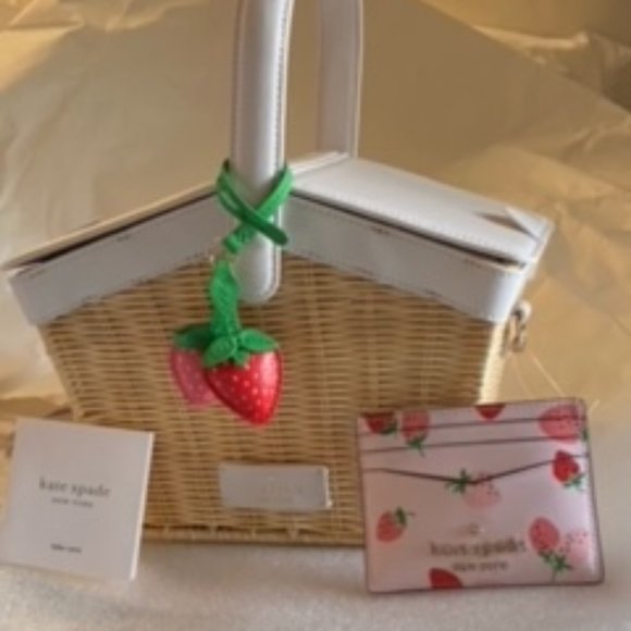 kate spade Handbags - New NWT Kate Spade Picnic Basket Purse & Wallet